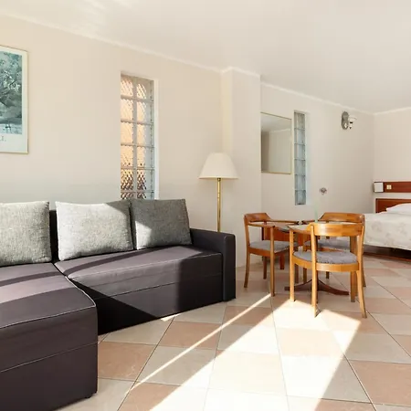 Comfortable Studio, Breakfast Included *