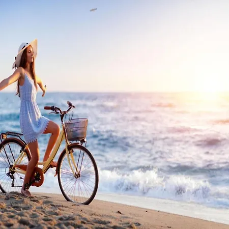 Apartment Comfortable Studio, Breakfast Included